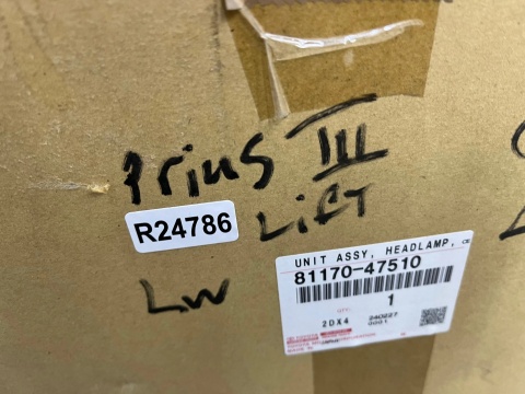 Lampa reflektor Toyota Prius 3 III Lift 12-16r. lewa przednia EU oryginał soczewka lewy przód 81170-47510