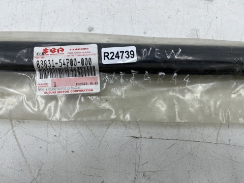 Listwa Suzuki Vitara 4 IV 15r.- NOWA prawa tylna listwa zgarniająca uszczelka 83831-54p00-000