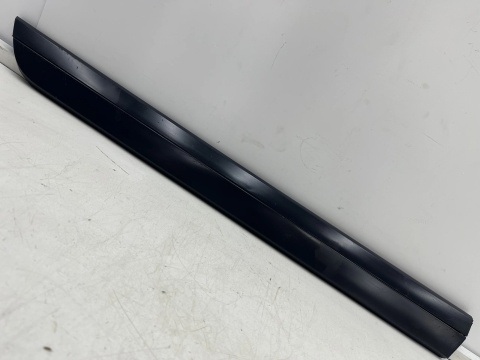 Listwa WV Passat B8 sedan kombi 14-23r. prawa tylna dolna nakładka drzwi prawy tył 3g0854950