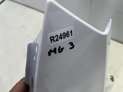 Błotnik MG 3 III ZP22 24r.- lewy przedni lewy przód