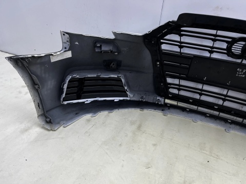 Zderzak przedni Audi A3 8V 16-20r. Lift przód Hatchback HB spryski 8V3807437AF