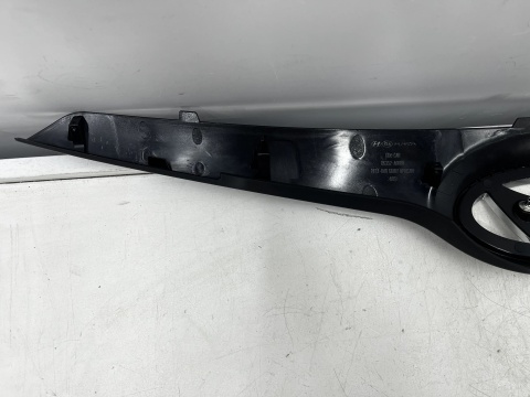 Atrapa Hyundai i30 11-17r. grill przednia maskownica zderzaka znaczek 86352a6000