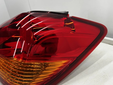 Lampa Mitsubishi ASX I Outlander Sport 10-19r. NOWA prawa tylna LED EU Oryginalna w błotnik prawy tył 8330b194