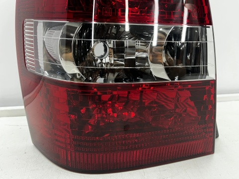 Lampa Toyota Highlander 01-04r. NOWA lewa tylna EU Oryginalna w błotnik lewy tył 81561-48090