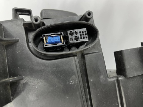Lampa reflektor Porsche Cayenne 7L 9P Lift 07-10r. lewa przednia XENON EU KSENON oryginalna EUROPA lewy przód 7l5941031k