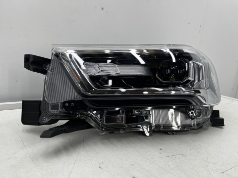 Lampa reflektor Toyota Hilux 8 VIII LIFT 20-26r. NOWA lewa przednia kompletna FULL LED Europa oryginal lewy przód 81150-0ku81