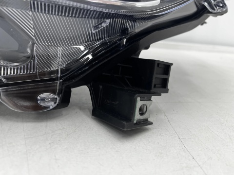 Lampa reflektor Toyota Hilux 8 VIII LIFT 20-26r. NOWA lewa przednia kompletna FULL LED Europa oryginal lewy przód 81150-0ku81