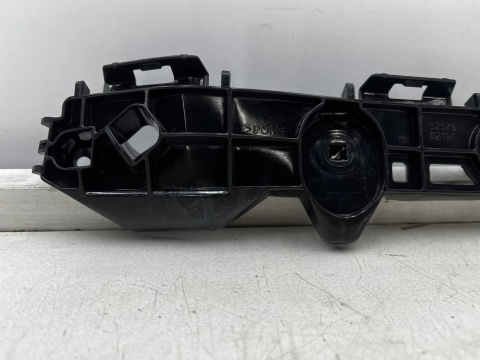 Ślizg Toyota Corrola E210 18r.- HB NOWE lewe tylne mocowanie zderzaka wspornik 52576-02191