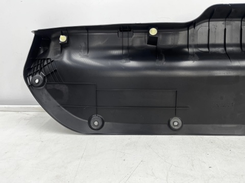 Tapicerka Suzuki Swift IV mk6 04-10r. boczek klapy bagażnika osłona 83770-68l00-s1s