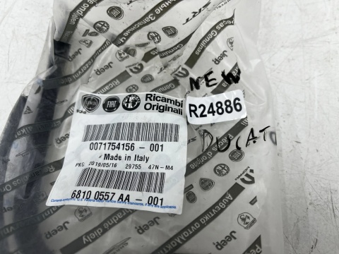 Uszczelka Fiat Ducato Jumper Boxer 06r.- gąbka szyby czołowej przedniej nowa 71754156