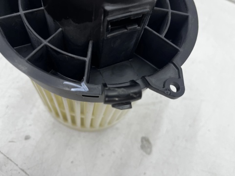 Wentylator wnętrza Suzuki Splash Opel Agila B 07-14r. NOWA dmuchawa powietrza 74150-51k10-000