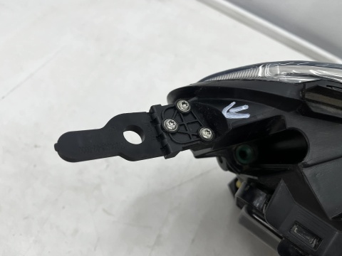 Lampa reflektor Citroen Jumpy SpaceTourer Scudo Ulysse Vivaro C Zafira Life 16-23r. lewa przednia Europa H1 H7 oryginał