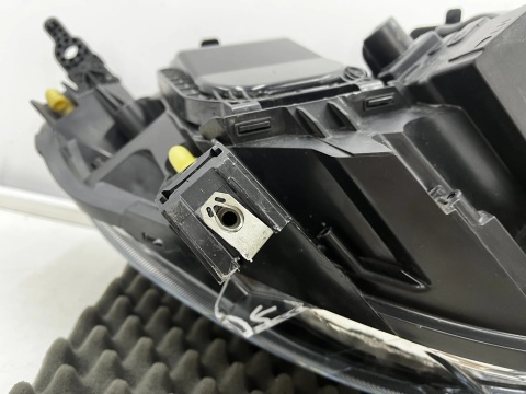Lampa reflektor Citroen Jumpy SpaceTourer Scudo Ulysse Vivaro C Zafira Life 16-23r. lewa przednia Europa H1 H7 oryginał