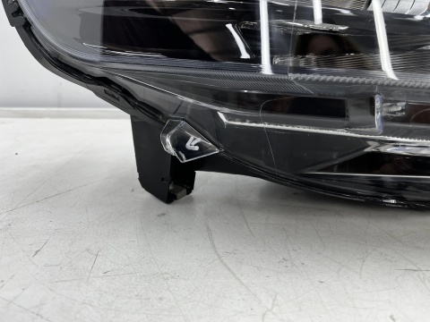 Lampa reflektor Citroen Jumpy SpaceTourer Scudo Ulysse Vivaro C Zafira Life 16-23r. prawa przednia Europa H1 H7 oryginał