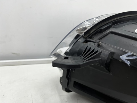 Lampa reflektor Citroen Jumpy SpaceTourer Scudo Ulysse Vivaro C Zafira Life 16-23r. prawa przednia Europa H1 H7 oryginał