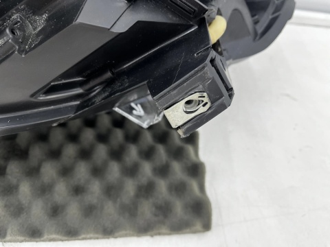 Lampa reflektor Citroen Jumpy SpaceTourer Scudo Ulysse Vivaro C Zafira Life 16-23r. prawa przednia Europa H1 H7 oryginał