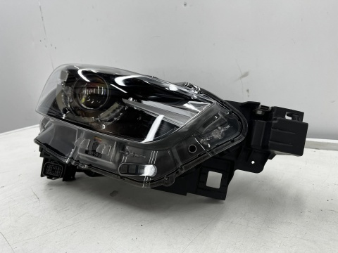 Lampa reflektor Mazda CX-3 14-21r. prawa przednia LED EU 10 pin d10e-51030