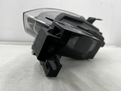 Lampa reflektor Mazda CX-3 14-21r. prawa przednia LED EU 10 pin d10e-51030
