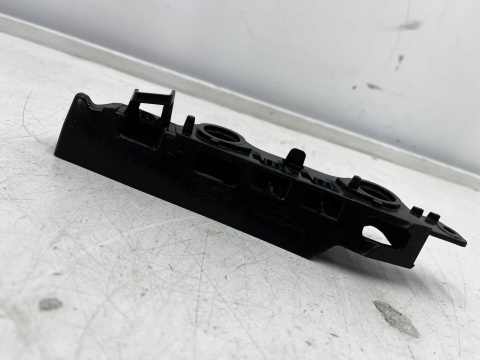 Ślizg Audi A6 C8 18-25r. lewe przednie mocowanie uchwyt zderzaka 4k0807283