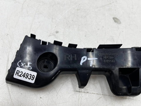 Ślizg Mazda CX-5 2 II 16-25r. prawe tylne mocowanie uchwyt zderzaka kb8a502h1