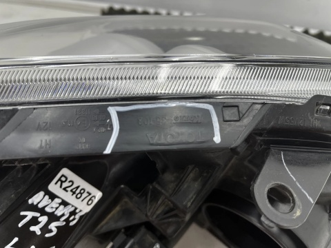 Lampa reflektor Toyota Avensis 2 II T25 LIFT 06-09r. lewa przednia EU H7 soczewka lewy przód 81170-05240