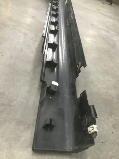 Nakładka progu Mini One Cooper III F55 5Drzwi 13-24r. prawa listwa prawy próg zewnętrzny nakładka 7315524