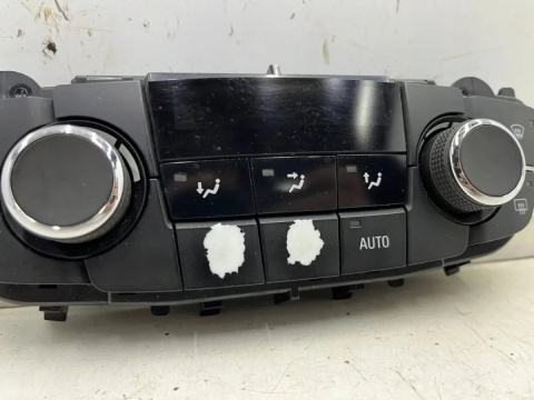 Panel klimatyzacji Opel Insignia A 08-17r. sterowania nawiewem wentylacją