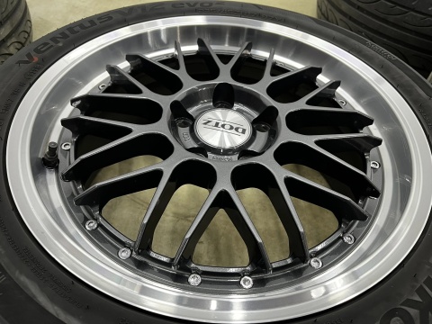 Felgi aluminiowe VW 7,5jx17 ET? 5x112 DOTZ REVVO DARK felgi r17 cali polerowany rant KOMPLET z oponami