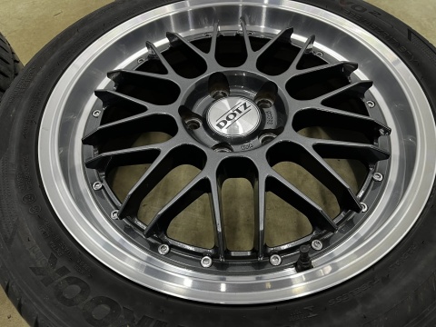 Felgi aluminiowe VW 7,5jx17 ET? 5x112 DOTZ REVVO DARK felgi r17 cali polerowany rant KOMPLET z oponami