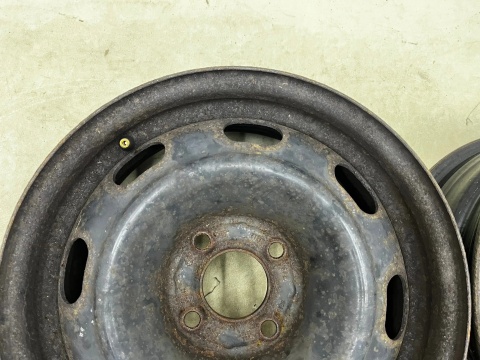 Felgi stalowe Citroen C2 C3 C4 Peugeot 1007 206 307 02-10r. felgi r15 cali 6jx15 ET27 4x108 Komplet