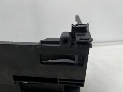 Mocowanie chłodnicy BMW F10 F11 F12 F13 F01 F02 F06 F07 18r- górna pokrywa panel chłodnic pasa przedniego Oryginalne 7804618