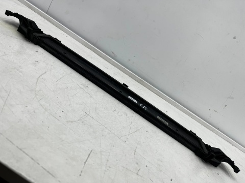 Mocowanie chłodnicy BMW F10 F11 F12 F13 F01 F02 F06 F07 dolna panel chłodnic pasa przedniego Oryginalne 7804619