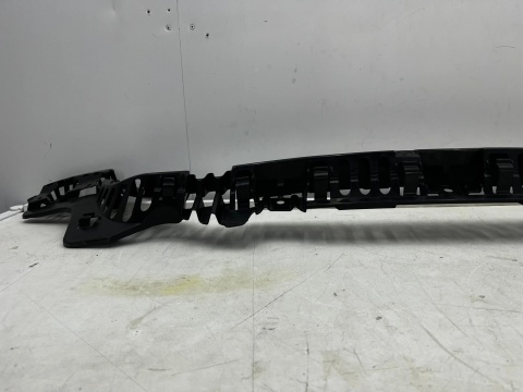 Ślizg BMW 3 F30 sedan 11-18r. M-Pakiet tylny środkowy wspornik mocowanie zderzaka wzmocnienie 7256922
