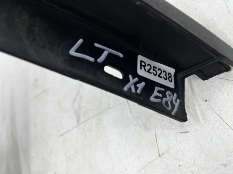 Listwa BMW X1 E84 09-15r. lewy tylny rant nadkola błotnika nakładka lewy tył 2990171