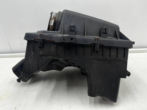Obudowa filtra powietrza Opel Insignia A 08-17r 2.0 CDTI 55560889