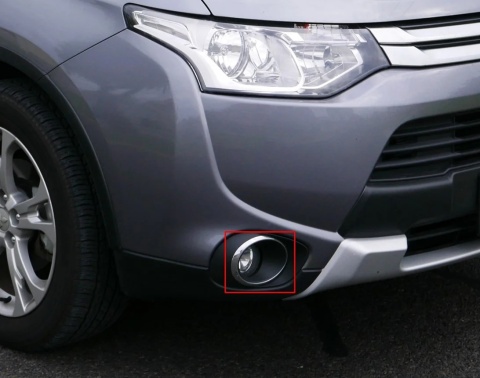 Ramka halogenu Mitsubishi Outlander 3 III Lift 14-15r. NOWY prawy CHROM halogenu zderzaka oryginalny