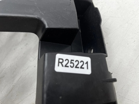 Ślizg Opel Grandland X 17-24r. lewe tylne mocowanie zderzaka prowadnica lewy tył yp00035780 1800591x