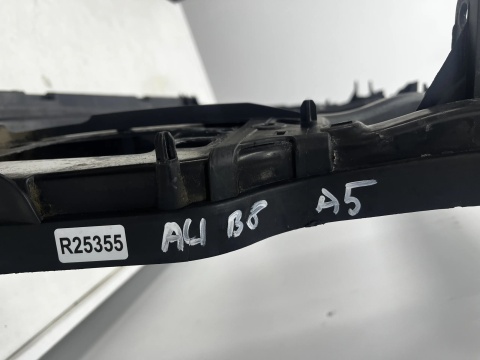 Pas przedni Audi A4 B8 Audi A5 8T 08-16r wzmocnienie czołowe ramka chłodnic oryginalny 8k0805594m