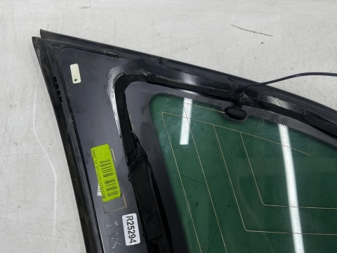 Szyba boczna Opel Insignia A 08-17r. kombi lewy tylny trójkąt karoseryjna 13237827