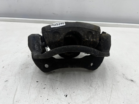 Zacisk hamulcowy Opel Insignia A 08-17r. PRAWY przedni jarzmo prawy przód