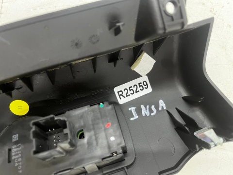 Przełącznik Opel Insignia A 08-17r. przycisk włącznik świateł EU 13268707