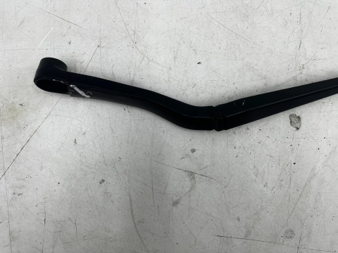 Ramię wycieraczki Opel Insignia A 08-17r. lewa strona kierowcy lewy przód 13227398