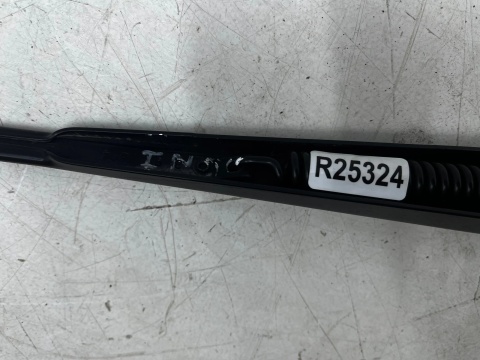 Ramię wycieraczki Opel Insignia A 08-17r. lewa strona kierowcy lewy przód 13227398