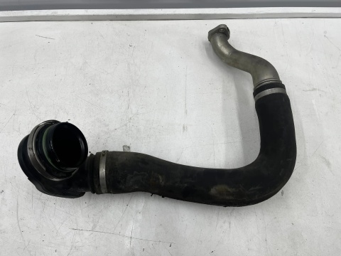 Rura Opel Insignia A 2.0 CDTI przewód dolotowy intercoolera wąż powietrza vrbf20528