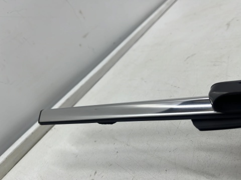 Listwa Hyundai i40 11-19r. NOWA lewa tylna uszczelka drzwi CHROM zewnętrzna szyby zgarniająca lewy tył 832103z000