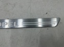 Nakładka progu Opel Insignia A 08-17r. lewa prawa wewnętrzna listwa progowa oryginalna 13272117