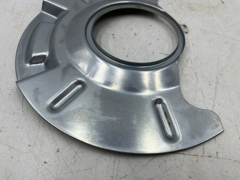 Tarcza kotwiczna Fiat Sedici Suzuki Sx4 05-14r. osłona tarczy hamulcowej przód 71742851