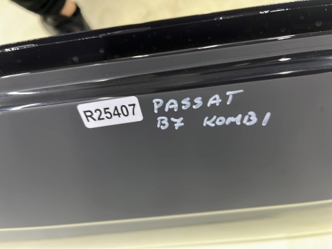 Drzwi VW Passat B7 VII Kombi 10-14r. lewe tylne lewy tył 3AF833311
