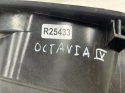 Klapka wlewu paliwa Skoda Octavia 4 IV 19r.- osłona oryginalna 5e7809702