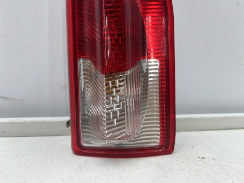 Lampa Opel Insignia A 07-12r. kombi prawa tylna w klapę bagażnika dodatkowa EU Oryginalna 13226855